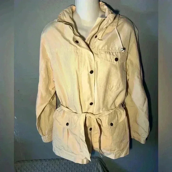 L.L Bean Cream Belted Rain Jacket,‎ Petite Small - Picture 1 of 10